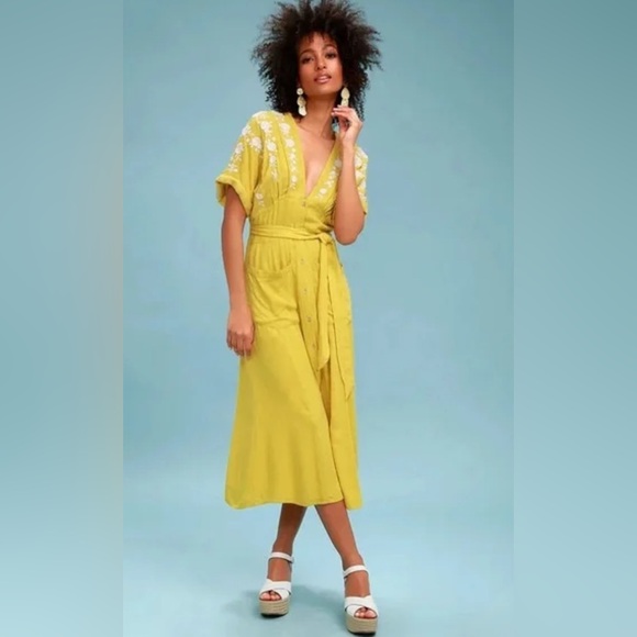 Free People Dresses & Skirts - Free People Love to Love You midi dress in yellow